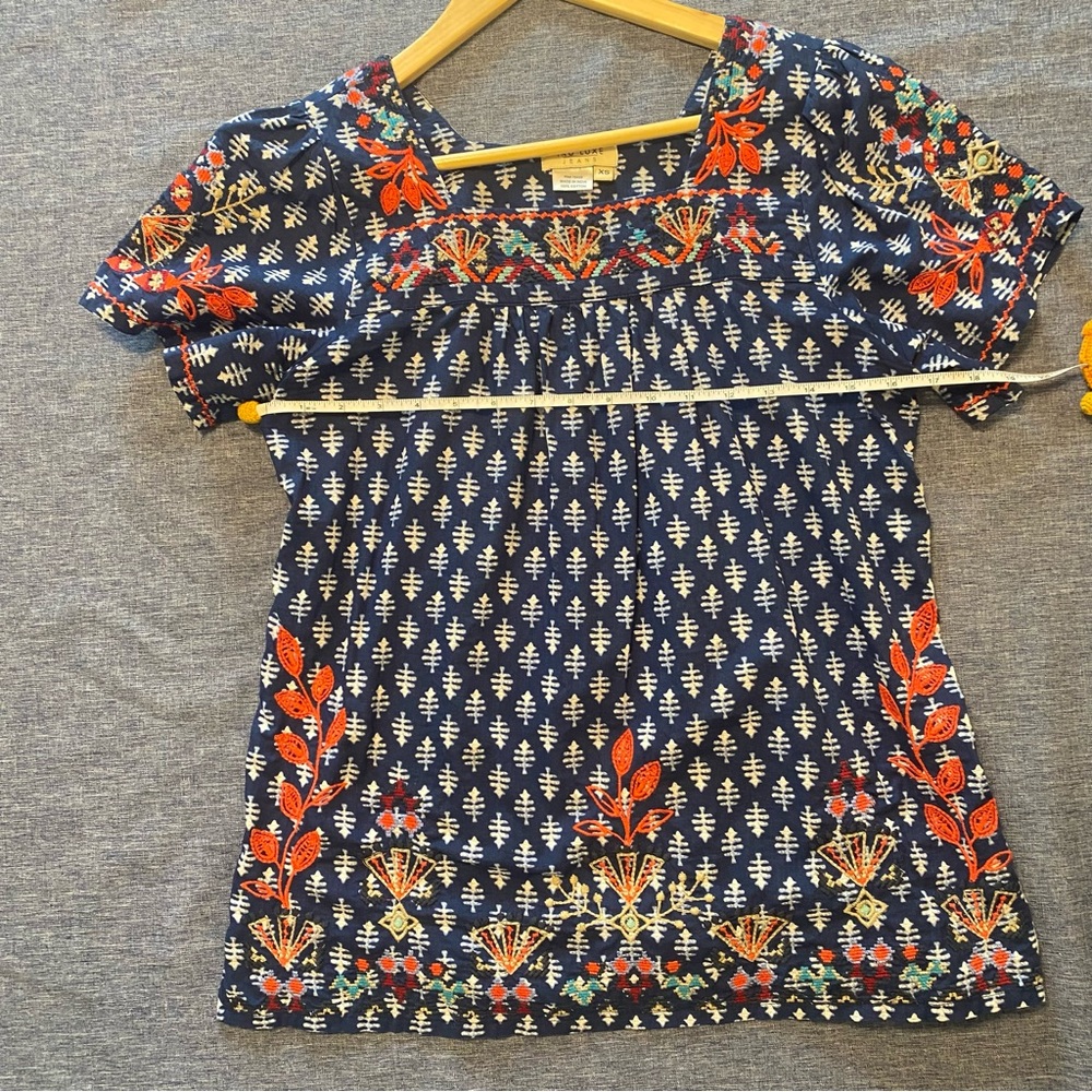 100%Cotton Flutter Sleeve Embroidered Blue Blouse - Picture 7 of 8